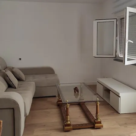 Centrico, Con Terraza, Luminoso, Recien Reformado * אוביידו